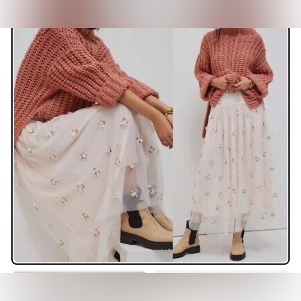 Elegant Cream Floral Maxi Skirt